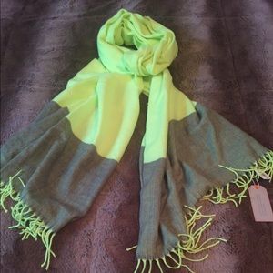 **NWT** Gap blanket scarf